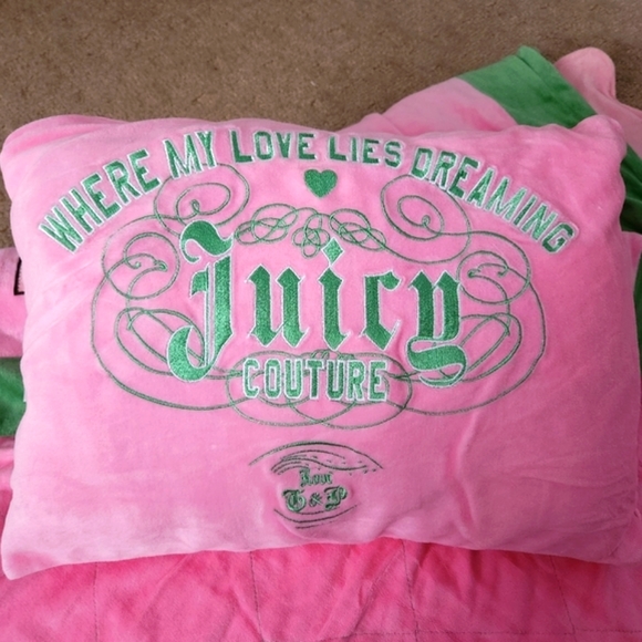 Juicy Couture Handbags - Sold juicy couture Travel Pillow Set